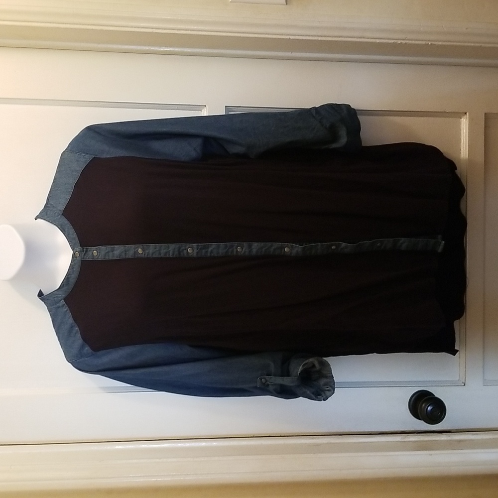 Ellos long sleeve denim and black cotton snap down shirt.